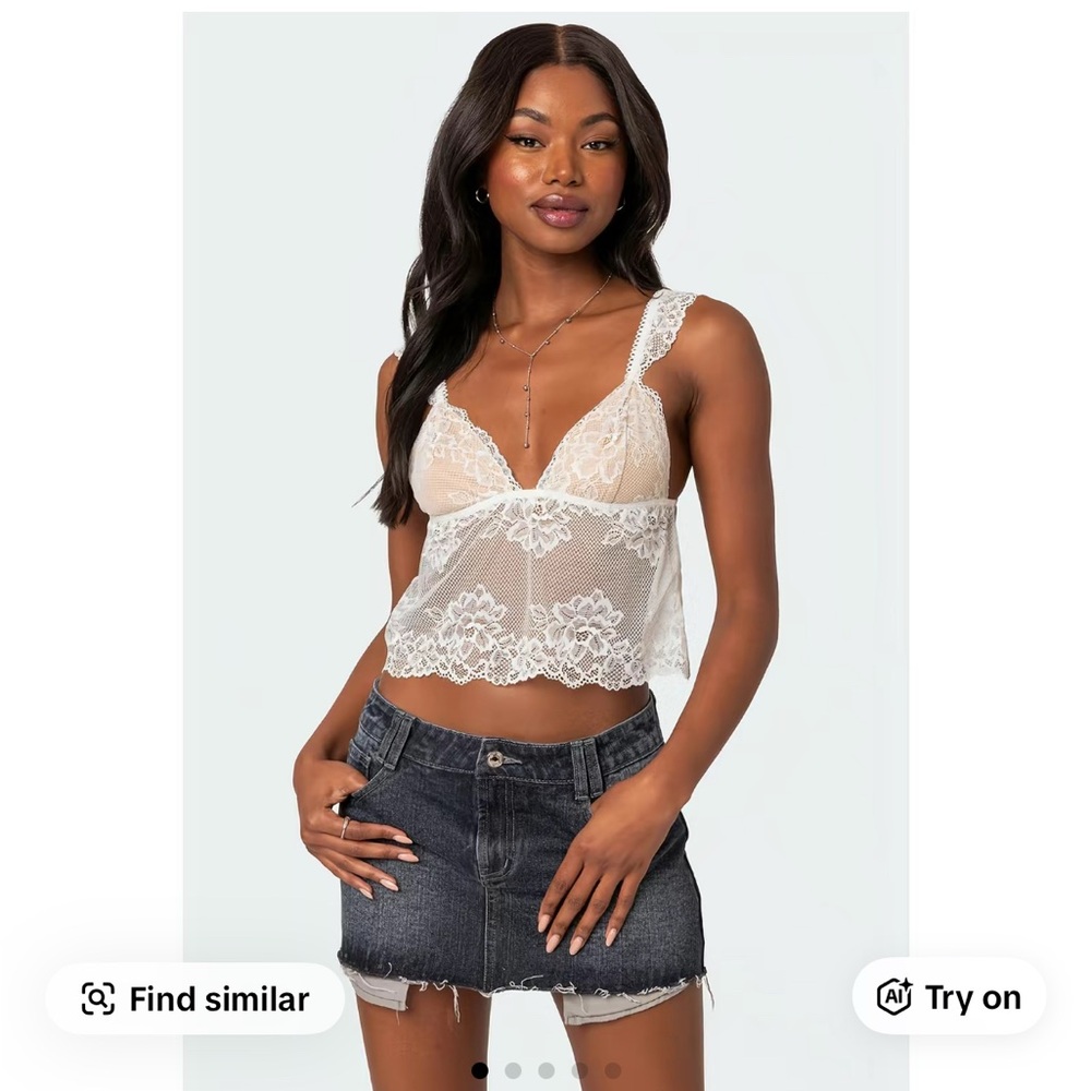 Edikted Jasmine Sheer Lace Top